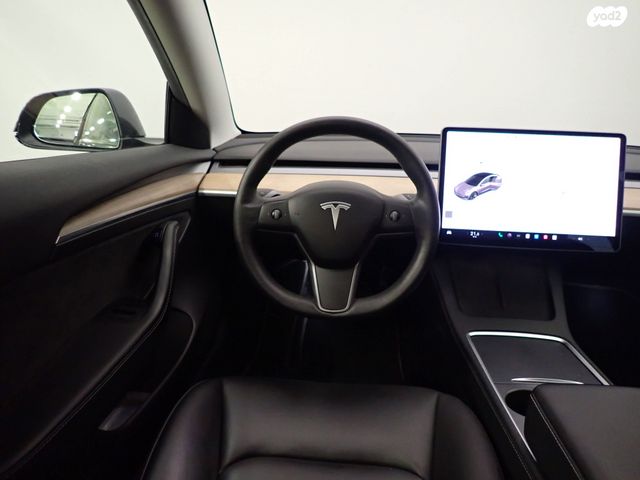 טסלה מודל 3