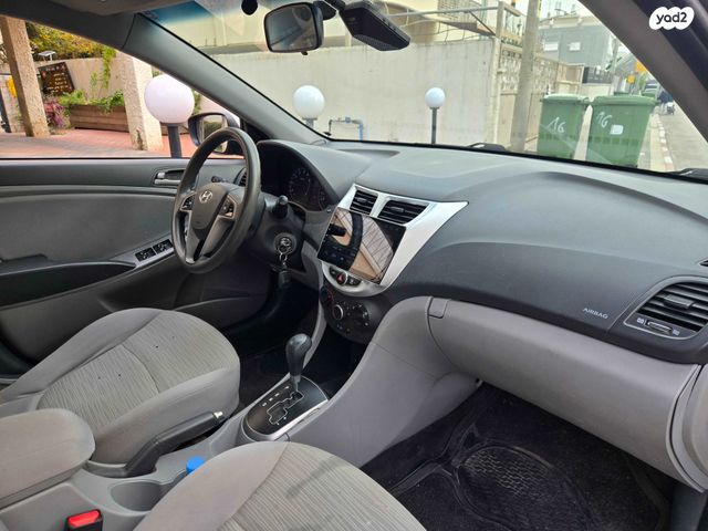 יונדאי אקסנט i25