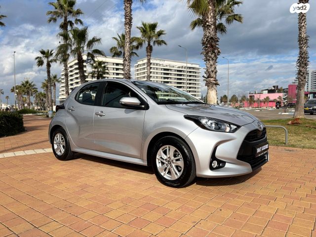 מודעת רכב טויוטה יאריס