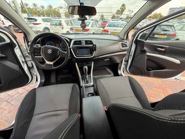 סוזוקי קרוסאובר