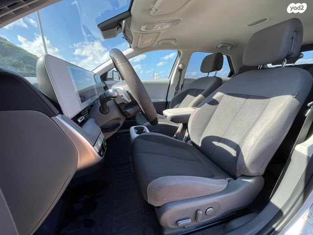 יונדאי איוניק 5