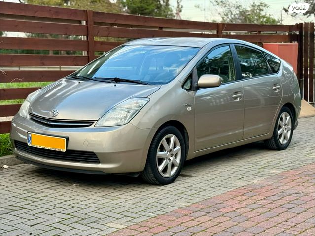 מודעת רכב טויוטה פריוס