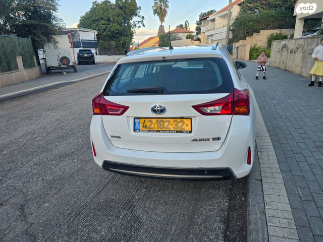 טויוטה אוריס