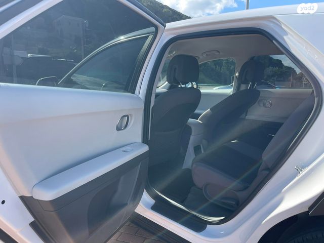 יונדאי איוניק 5