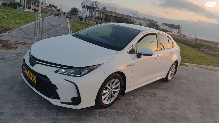 טויוטה קורולה