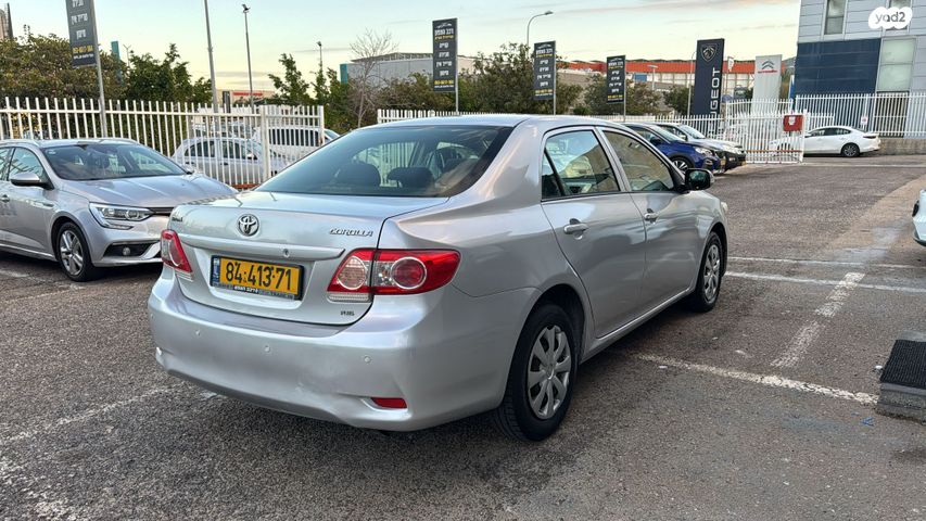 טויוטה קורולה