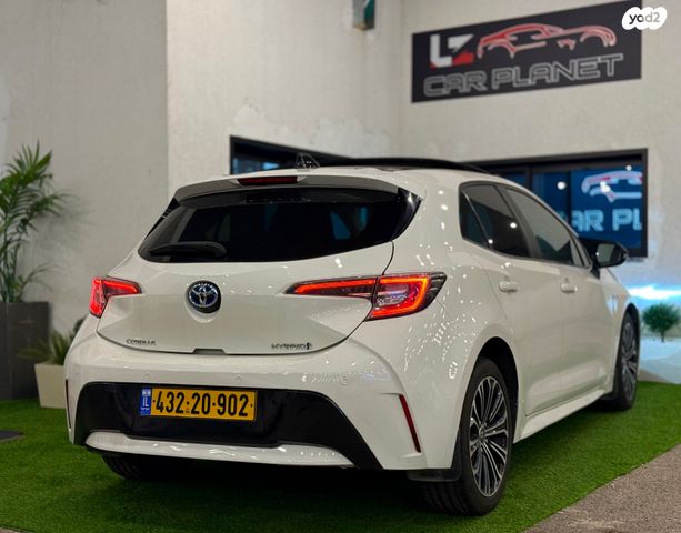 טויוטה קורולה