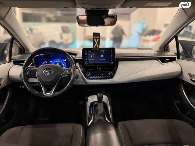 טויוטה קורולה