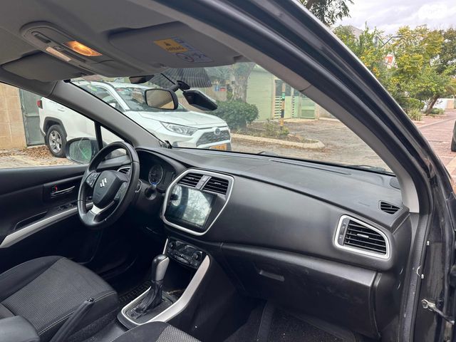 סוזוקי קרוסאובר