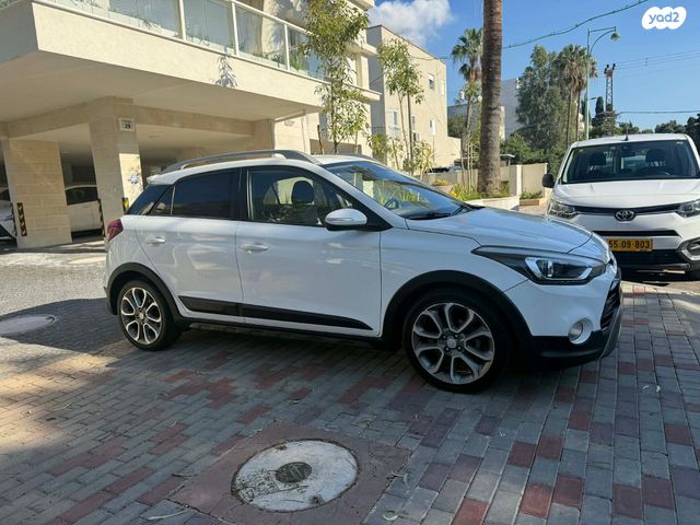 יונדאי I20 קרוס