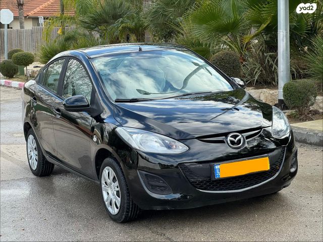 מודעת רכב מאזדה 2