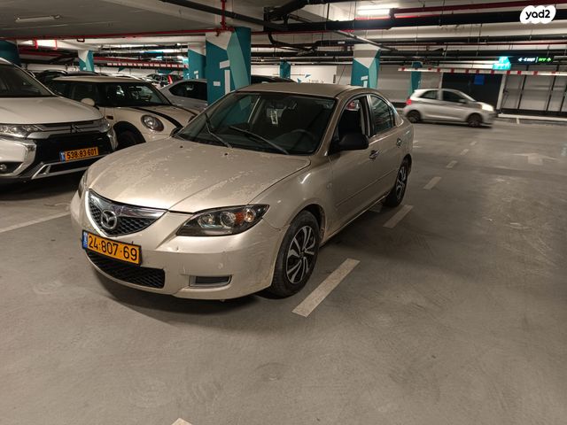 מודעת רכב מאזדה 3