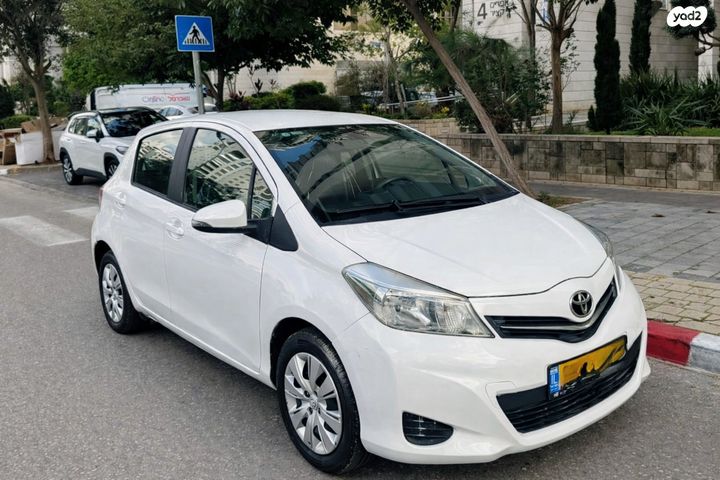 מודעת רכב טויוטה יאריס