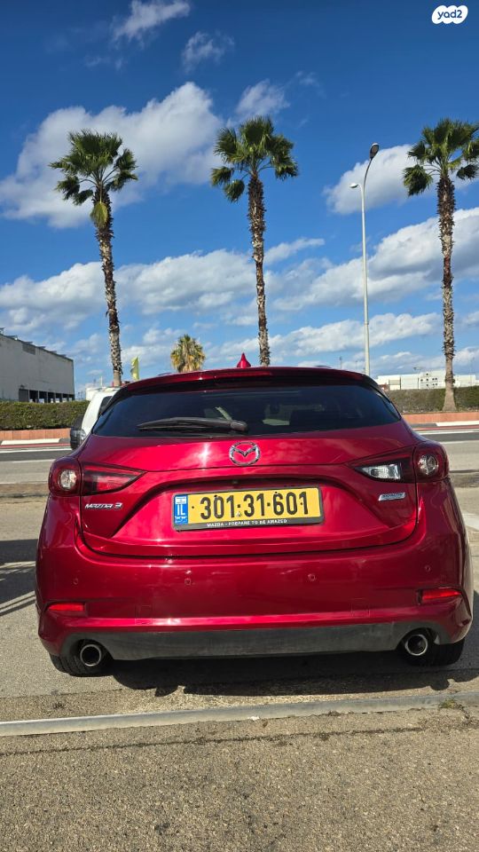 מאזדה 3