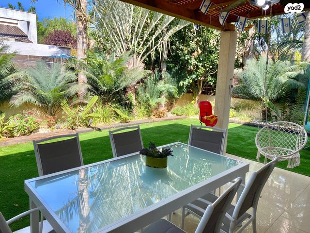 דו משפחתי, הארגמן 3, אורנית, אורנית