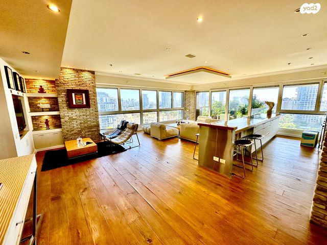 ניסים אלוני 17