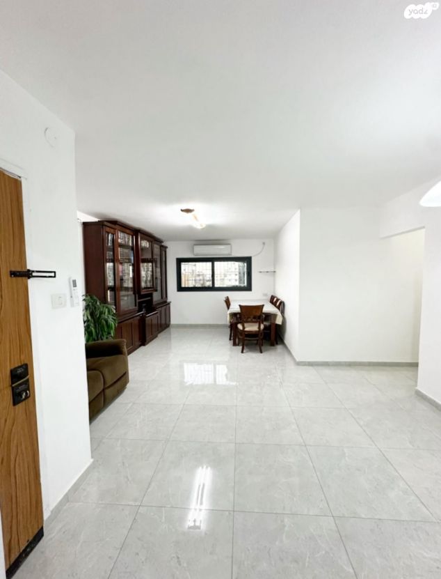 ז'בוטינסקי 10