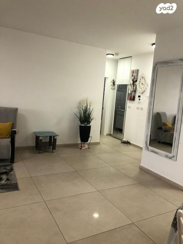 דירה, צבי ישי 24, ליבת העיר, יהוד מונוסון