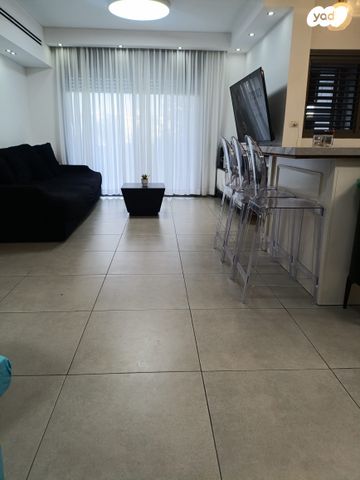 דירת גן, סביון 32, הפרחים, חריש