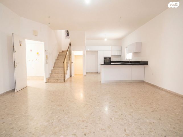 דופלקס, יהודה הלוי 40, מרכז העיר דרום, נתניה