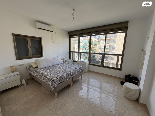 הרב ריינס 16