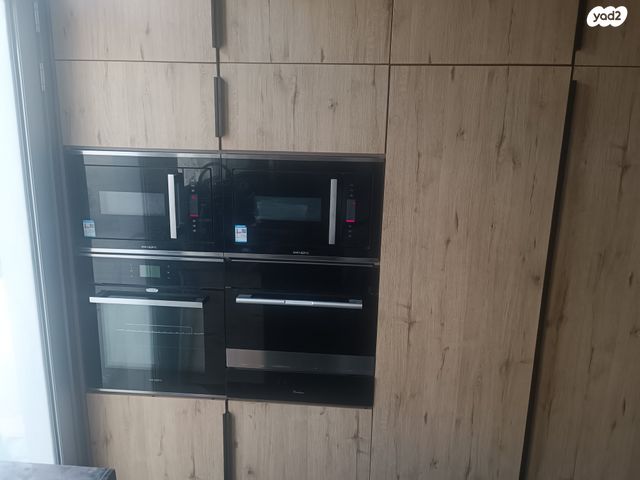 בית פרטי/ קוטג', חורשת טל 8, הפארק, חדרה