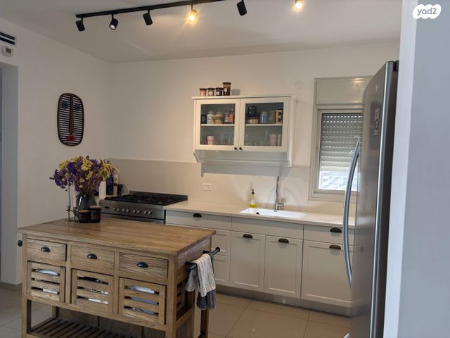 דירה, שפרינצק 8, גבעת אוסישקין, נהריה