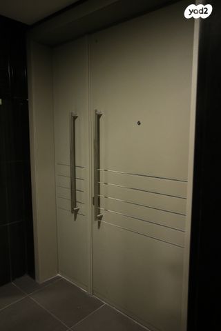 גג/ פנטהאוז, עוזי חיטמן 9, עיר ימים, נתניה