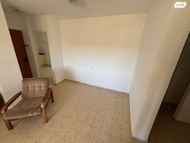 דירה, אבשלום חביב 10, ארמון הנציב, תלפיות מזרח, ירושלים