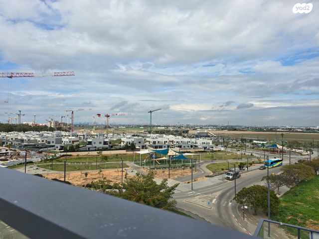 גג/ פנטהאוז, רגבים 5, גני אביב, לוד