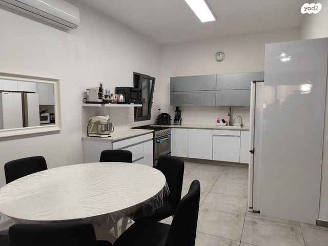 שדרות עמק חפר 69