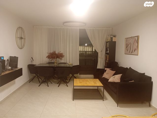 דירה, רועי קליין 29, נווה שמיר רמת בית שמש ה-1, בית שמש