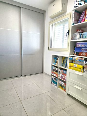 דירה, גבעת התחמושת 4, קרית שרת מערב, חולון