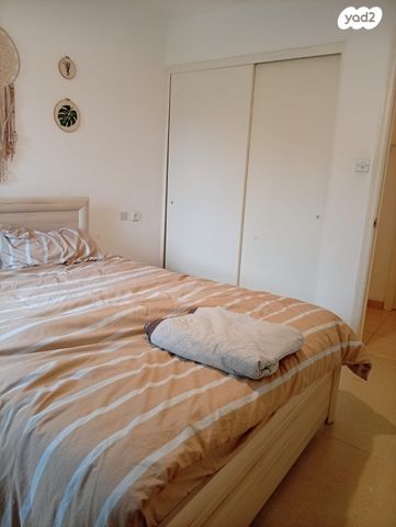 דו משפחתי, עפרוני 20, מעוף, ערד