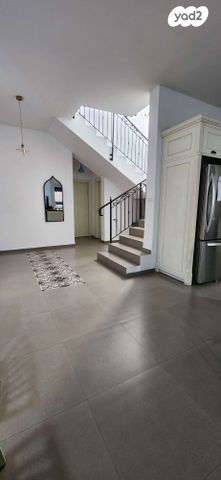 בית פרטי/ קוטג', גורדון 26, שיכון עובדים, טבריה