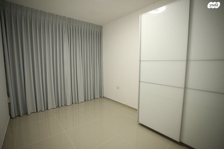 גג/ פנטהאוז, עוזי חיטמן 9, עיר ימים, נתניה