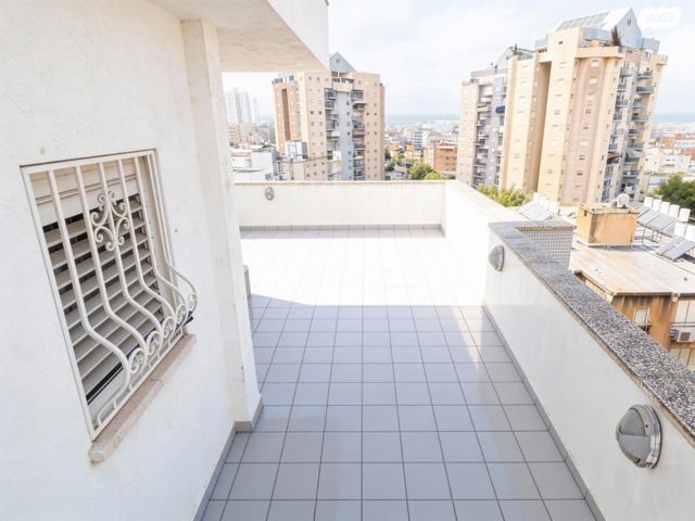 דופלקס, יהודה הלוי 40, מרכז העיר דרום, נתניה