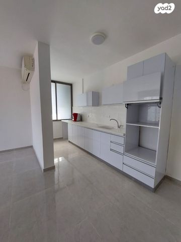 דירה, הכובש 21, רמב"ם, ראשון לציון