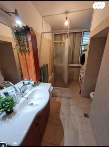 דירה, קרן היסוד 25, אברמוביץ', ראשון לציון