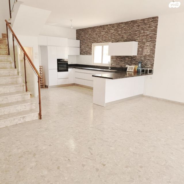 דופלקס, יהודה הלוי 40, מרכז העיר דרום, נתניה