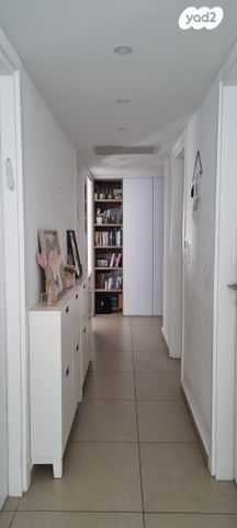 דירה, גרטי וקרל קורי 5, פסגות אפק, ראש העין