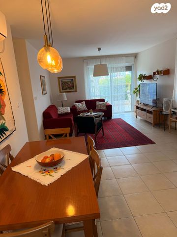 דירה, שדרות בגין 40, נוף הדר, כפר יונה