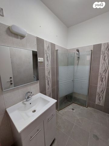 דירה, הכובש 21, רמב"ם, ראשון לציון