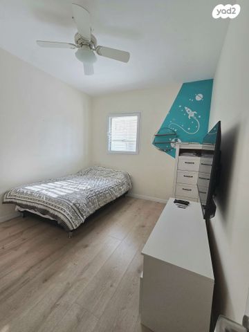 דירה, הר הצופים 5, רחובות ההולנדית, רחובות