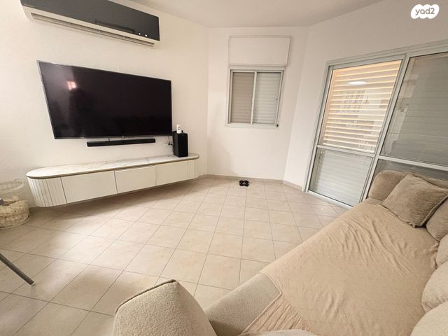 שדרות יוהנה ז'בוטינסקי 16