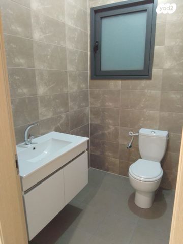 דירה, אריאל שרון 2, נווה שרון / שער העיר, נתיבות