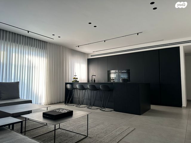 מיכאל סיטרמן 10