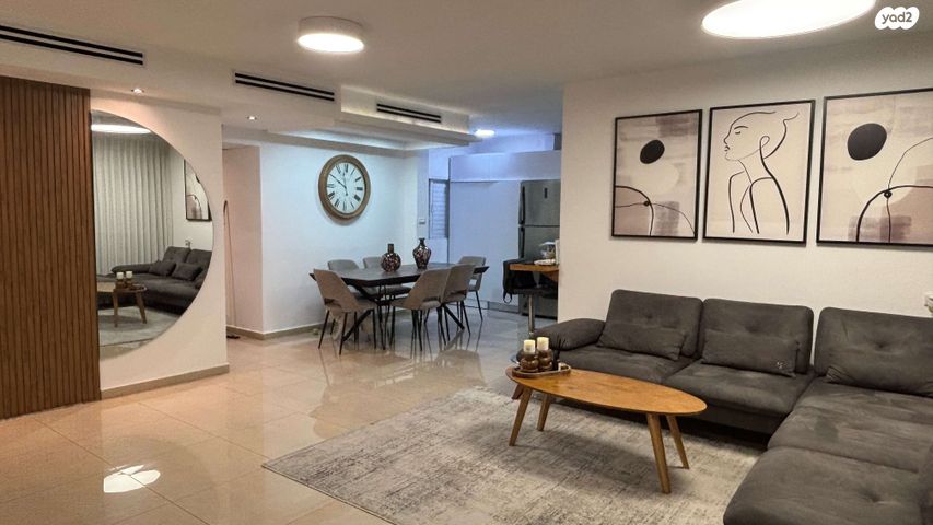 שדרות ירושלים 129