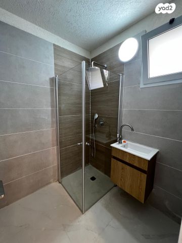 דירה, עיינות 1, עינות, ערד