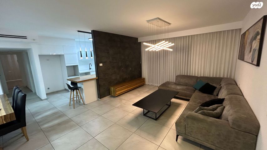 יוסף בורג 16